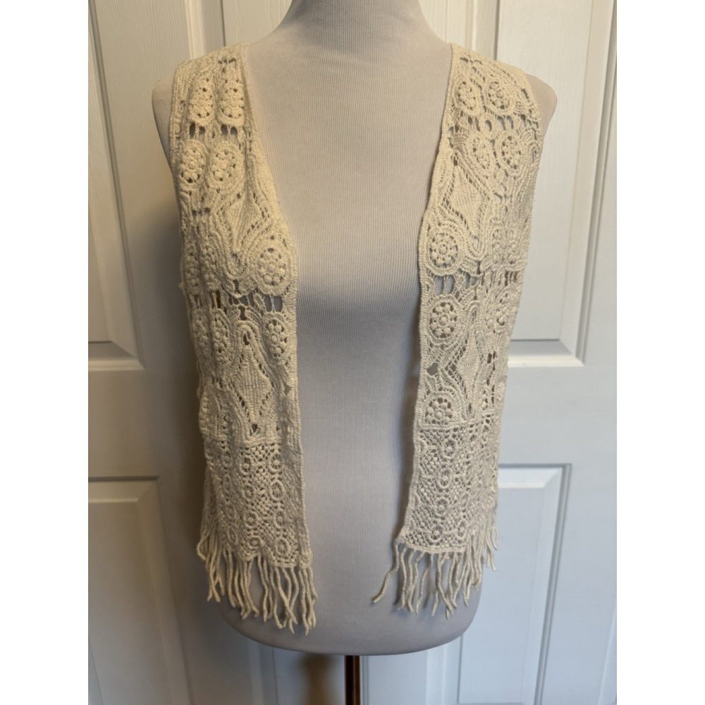 BCBG Crochet Lace Fringe Vest Boho Festival Prairie Western Cottagecore Size S-M - Picture 2 of 9